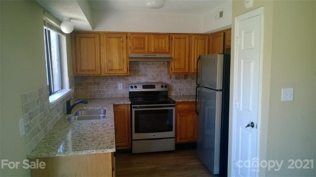 2106 Mary Ann Drive Charlotte NC 28214