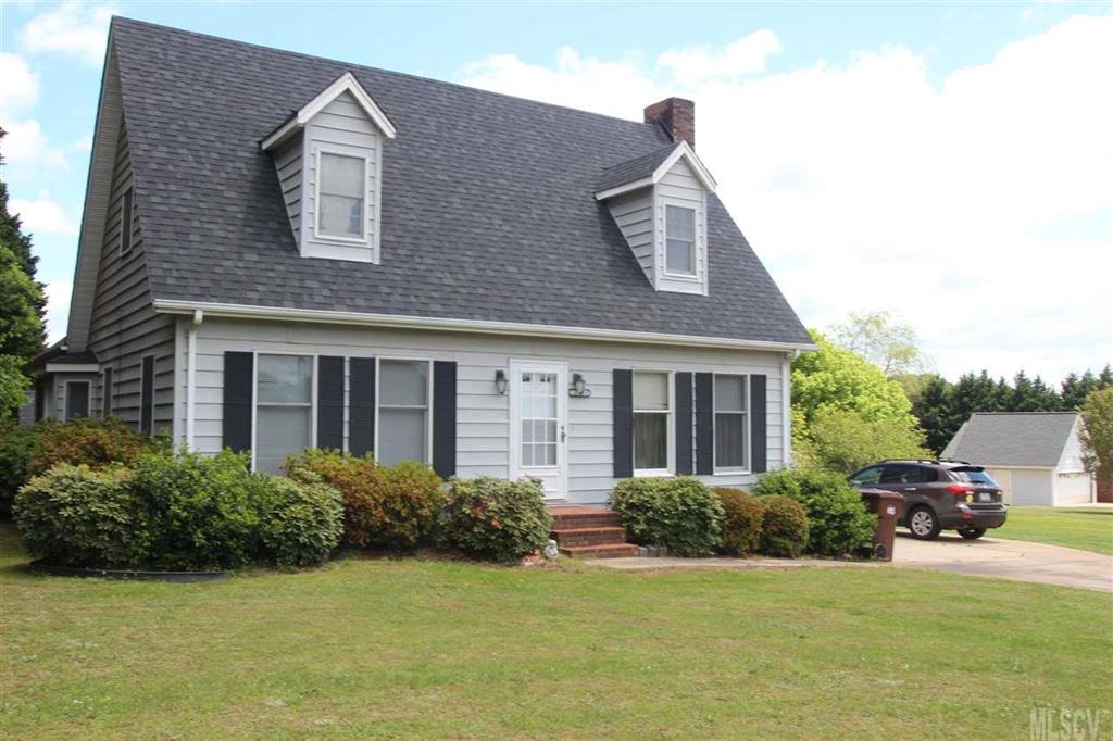 2035 34th Avenue Drive NE Hickory NC 28601