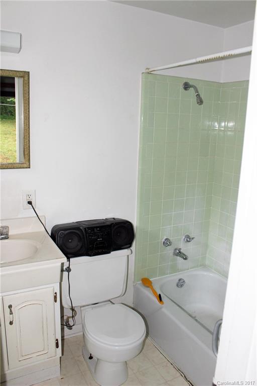 14 Zephyr Drive Asheville NC 28806