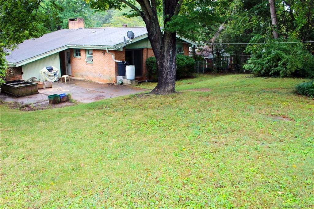 14 Zephyr Drive Asheville NC 28806