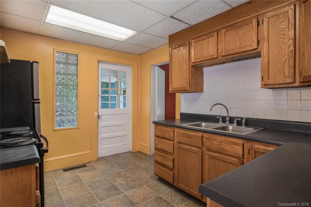 113 Arco Road Asheville NC 28805