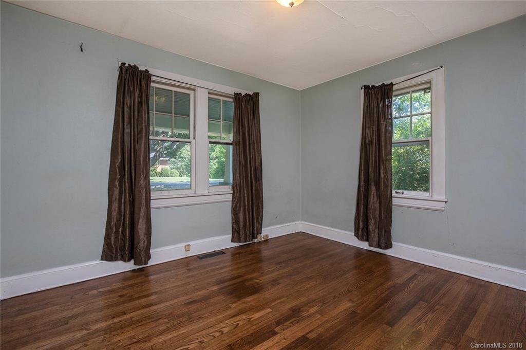 113 Arco Road Asheville NC 28805