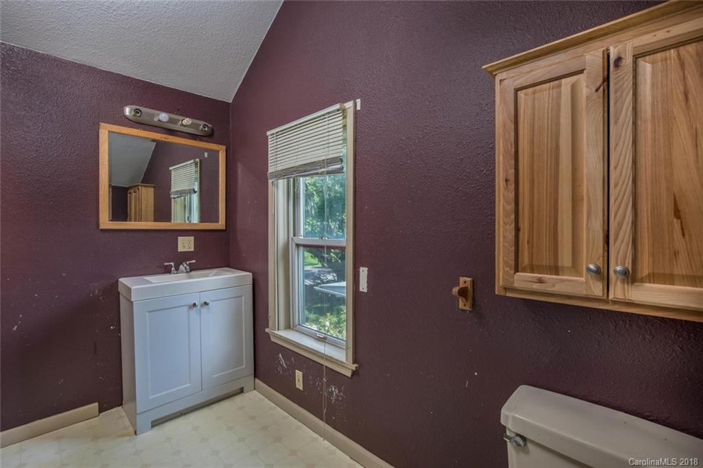 113 Arco Road Asheville NC 28805