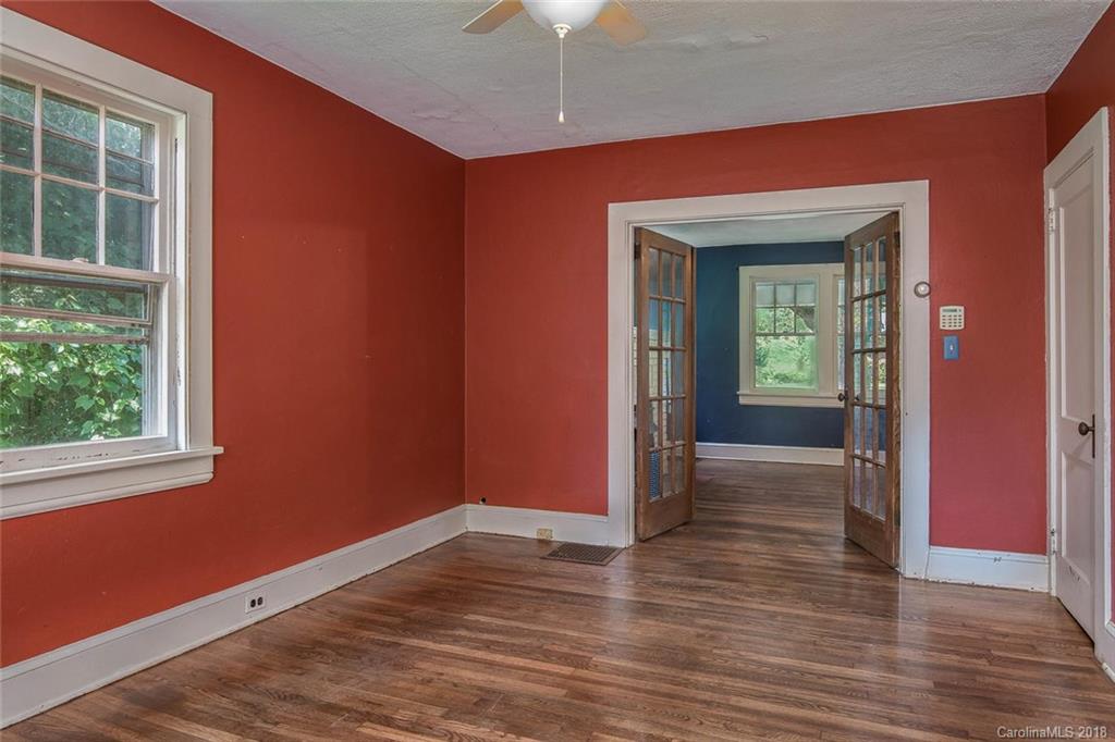 113 Arco Road Asheville NC 28805