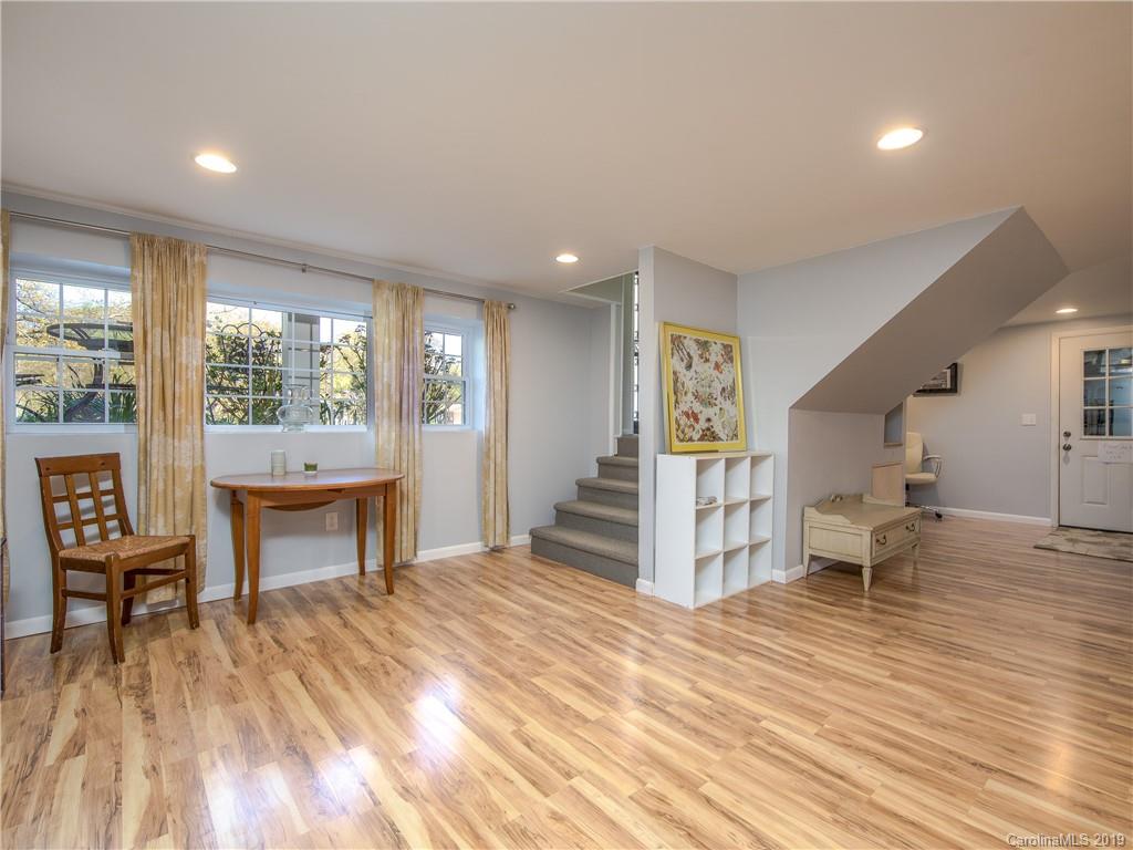4 W Haith Drive Asheville NC 28801