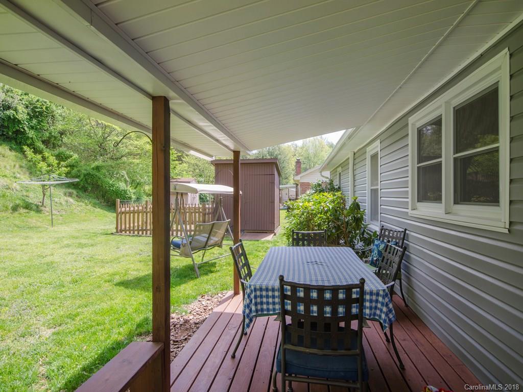 15 Knoll Ridge Drive Asheville NC 28804