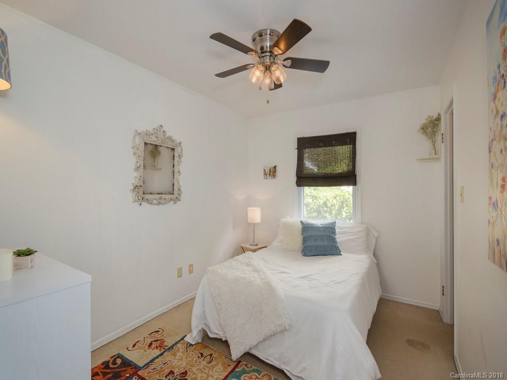 15 Knoll Ridge Drive Asheville NC 28804