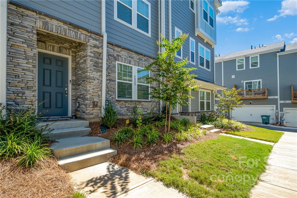 4020 Yucca Alley Charlotte NC 28217