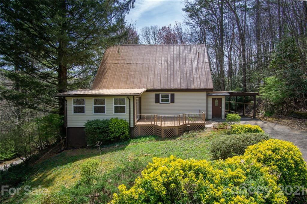 81 Horseplay Lane Lake Toxaway NC 28747