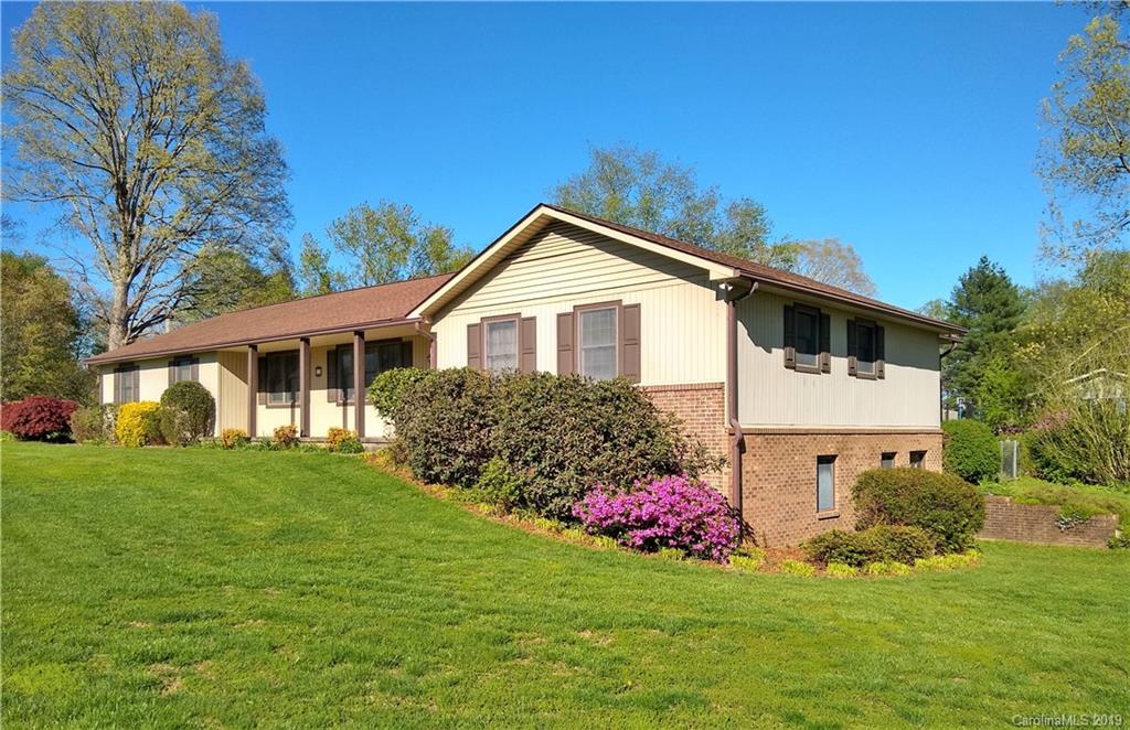 1 Carolewood Drive Horse Shoe NC 28742