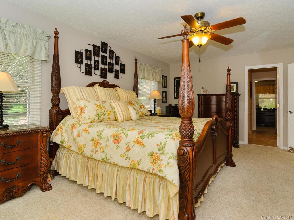 14 Four Oaks Drive Arden NC 28704