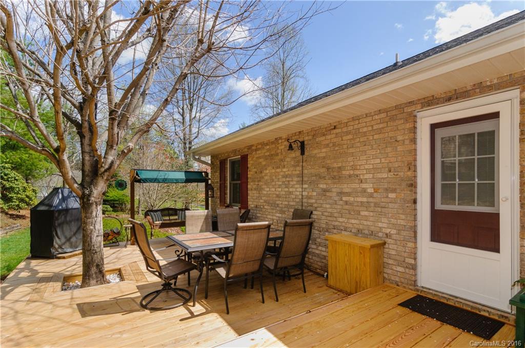 14 Four Oaks Drive Arden NC 28704