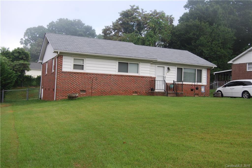 27 Wagon Road Asheville NC 28805