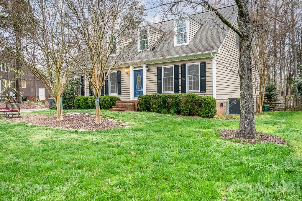 6421 Shaftesbury Lane Charlotte NC 28270