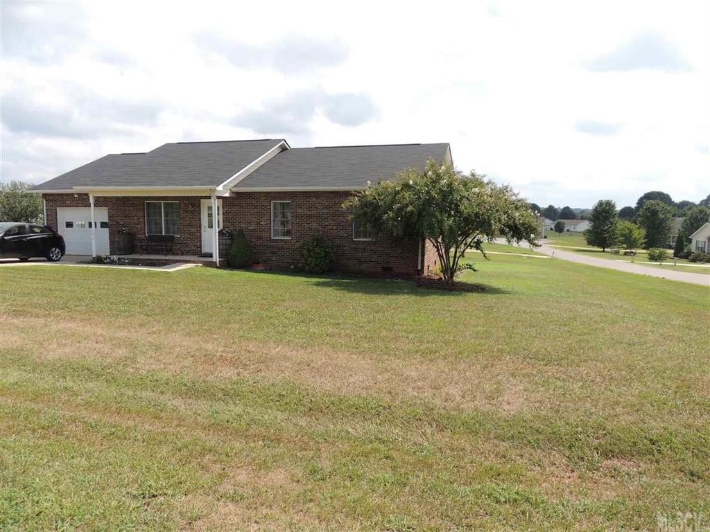 2039 Rocketts Way Newton NC 28658