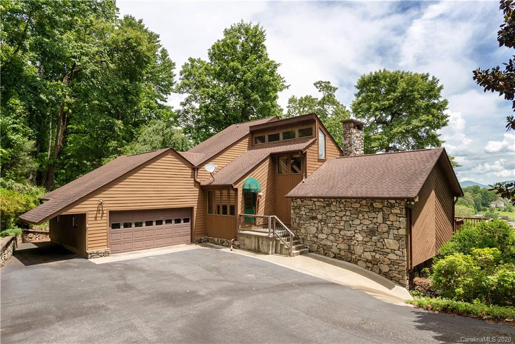 1033 High Vista Drive Mills River NC 28759