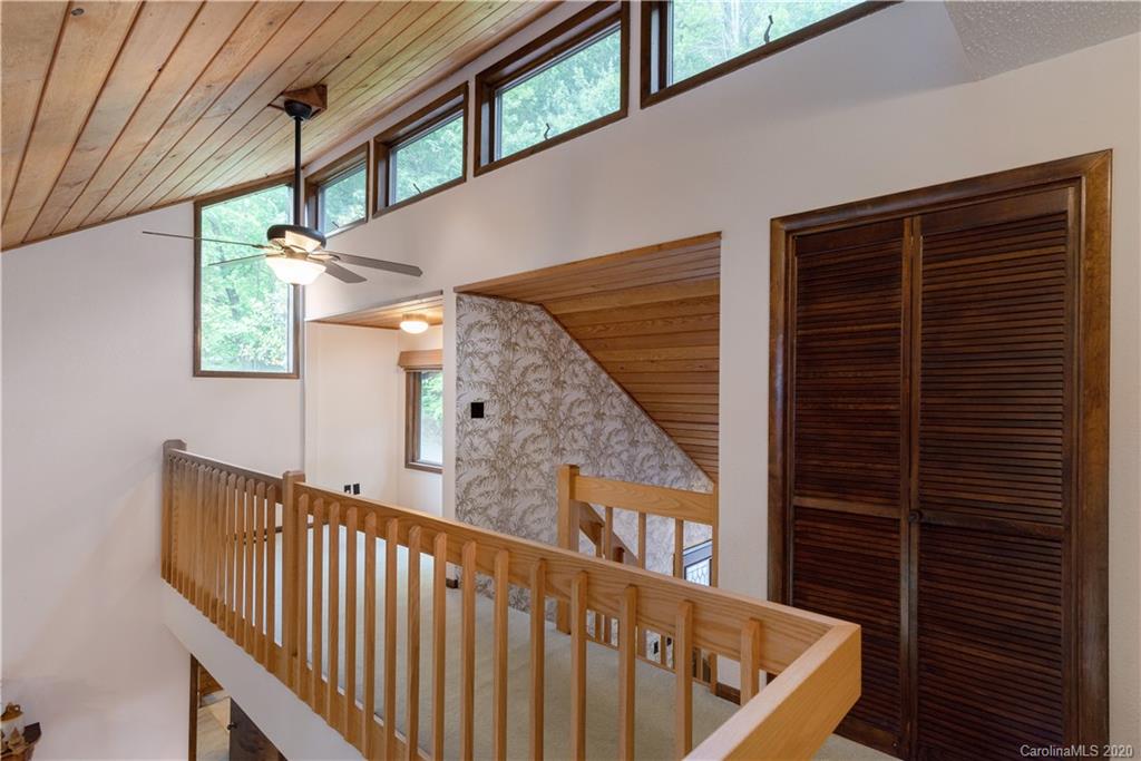 1033 High Vista Drive Mills River NC 28759