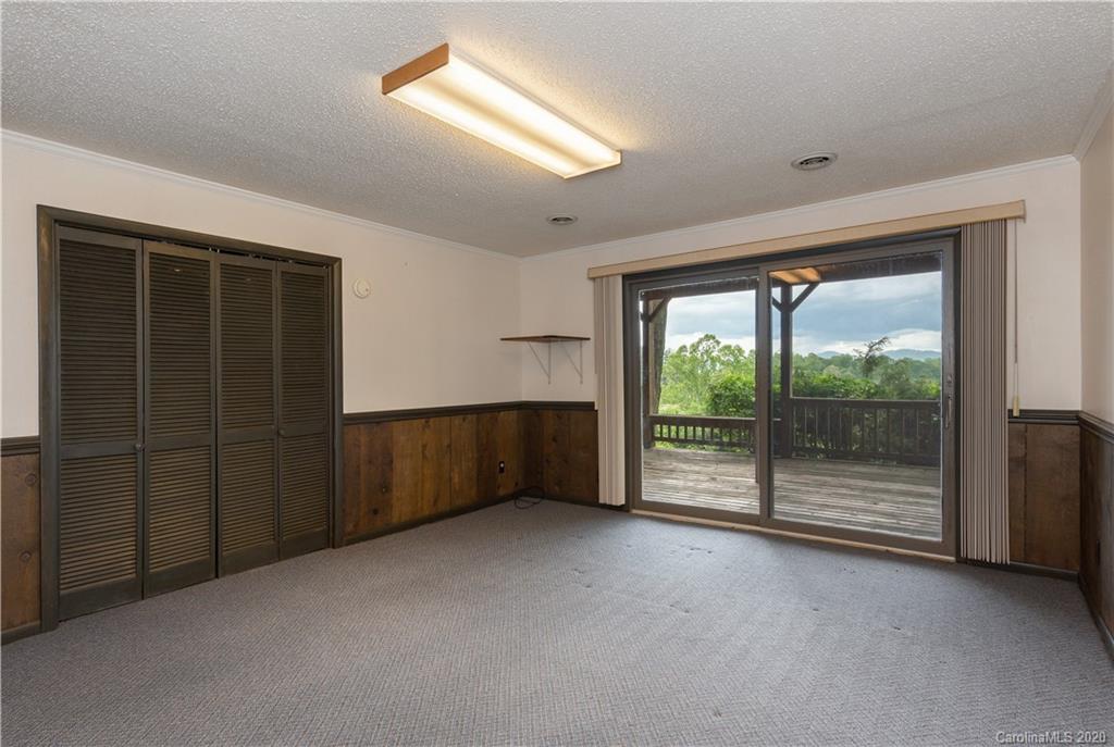 1033 High Vista Drive Mills River NC 28759