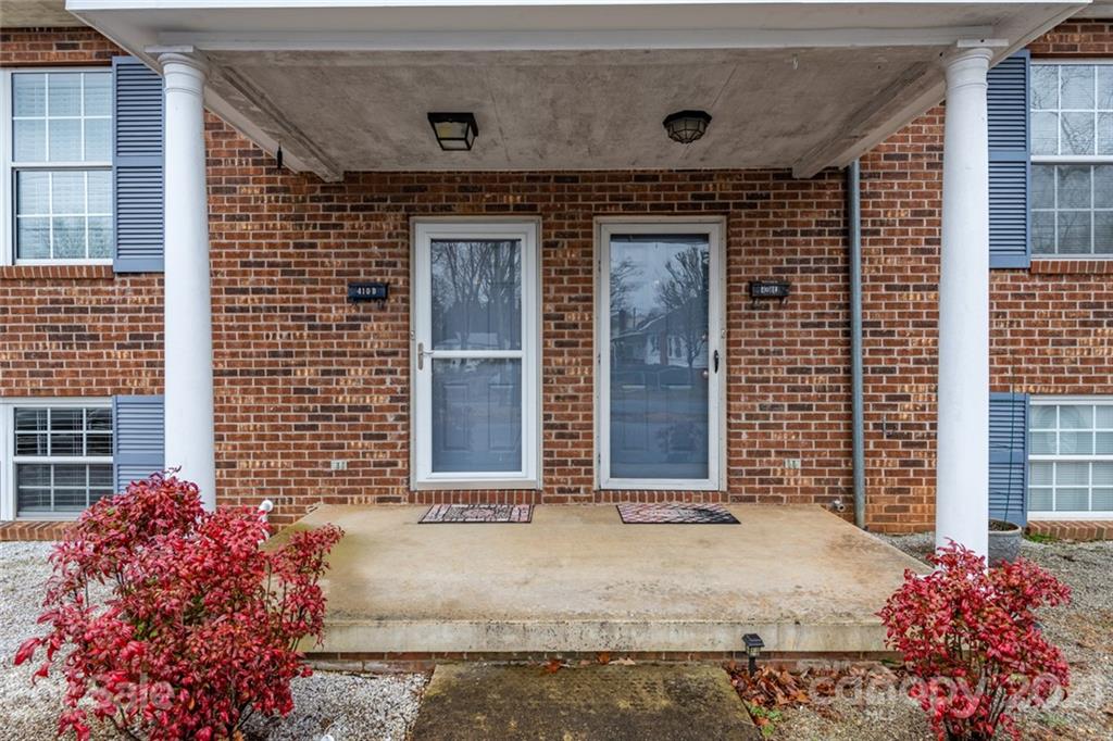 410 E Oak Street Marion NC 28752