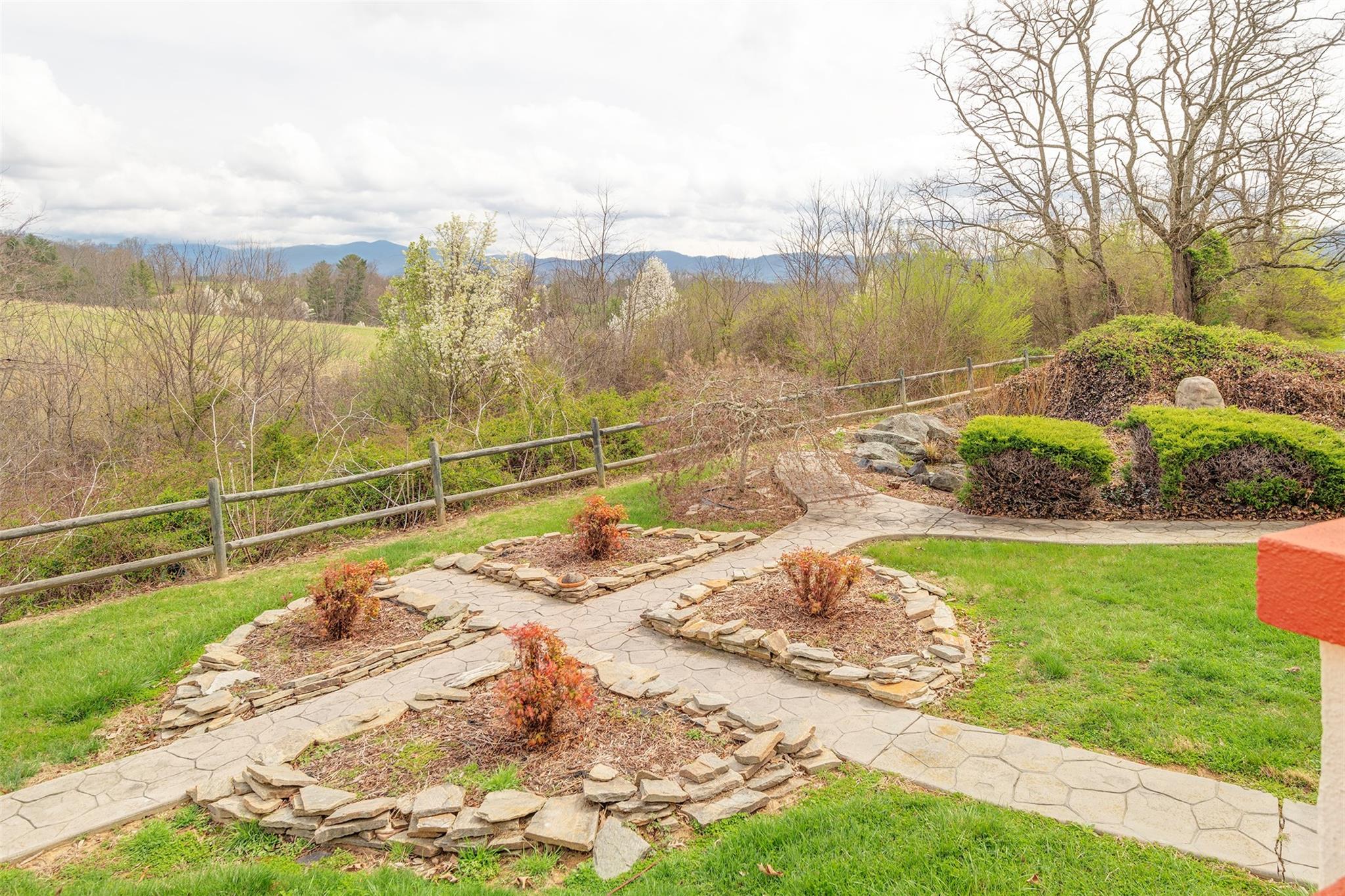 50 Alpine Way Weaverville NC 28787