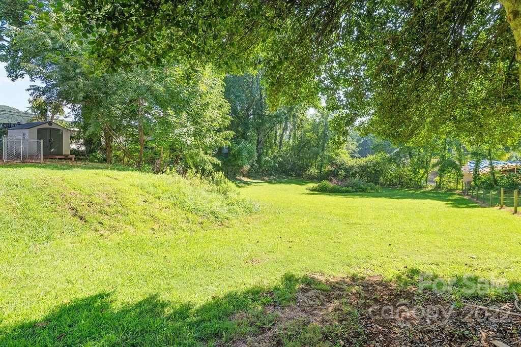142 Luther Road Candler NC 28715