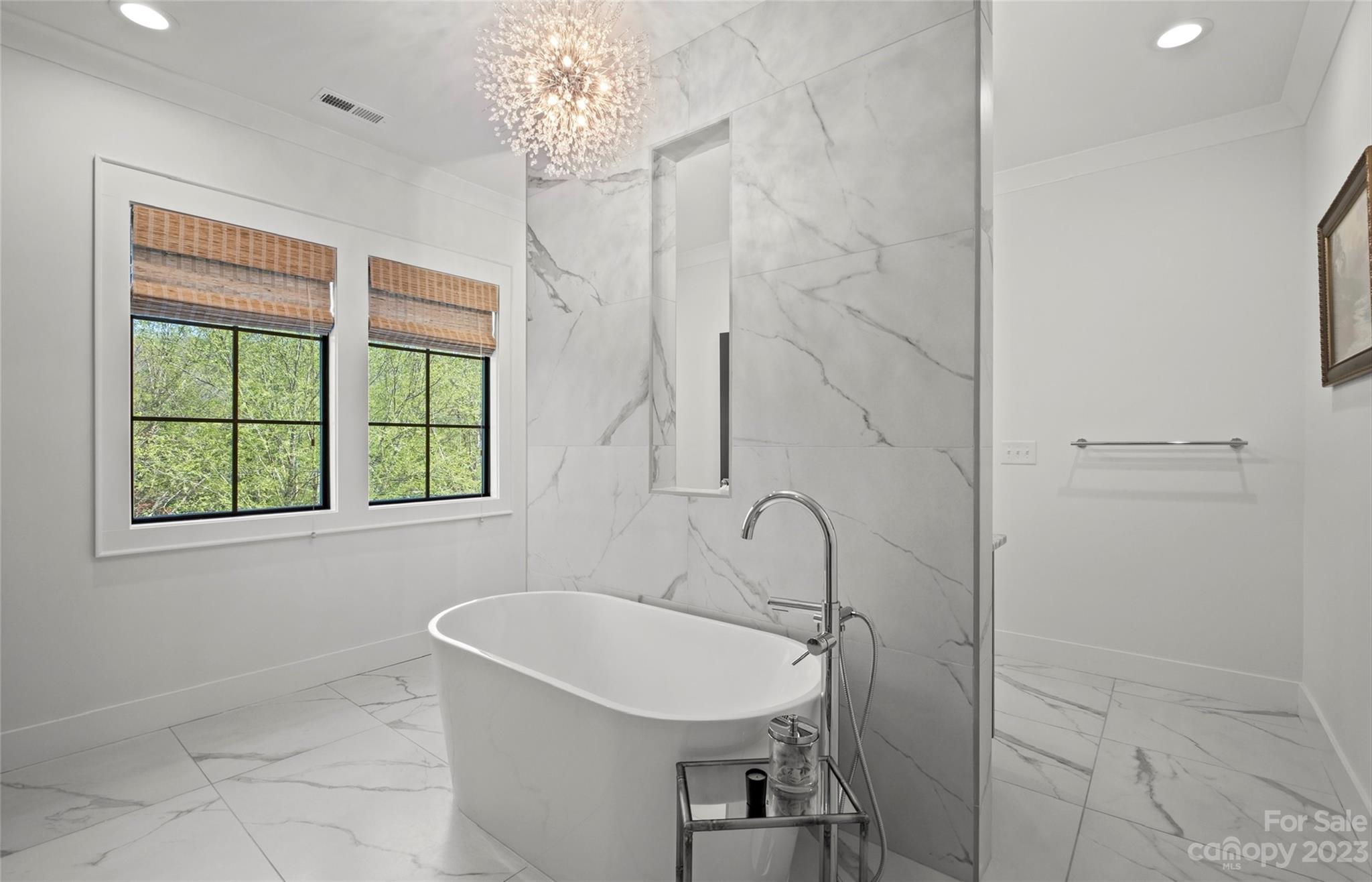 444 Sardis Lane Charlotte NC 28270