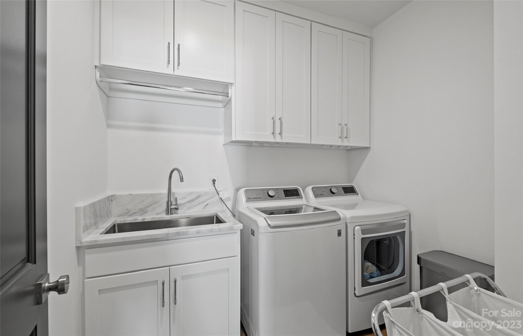 444 Sardis Lane Charlotte NC 28270