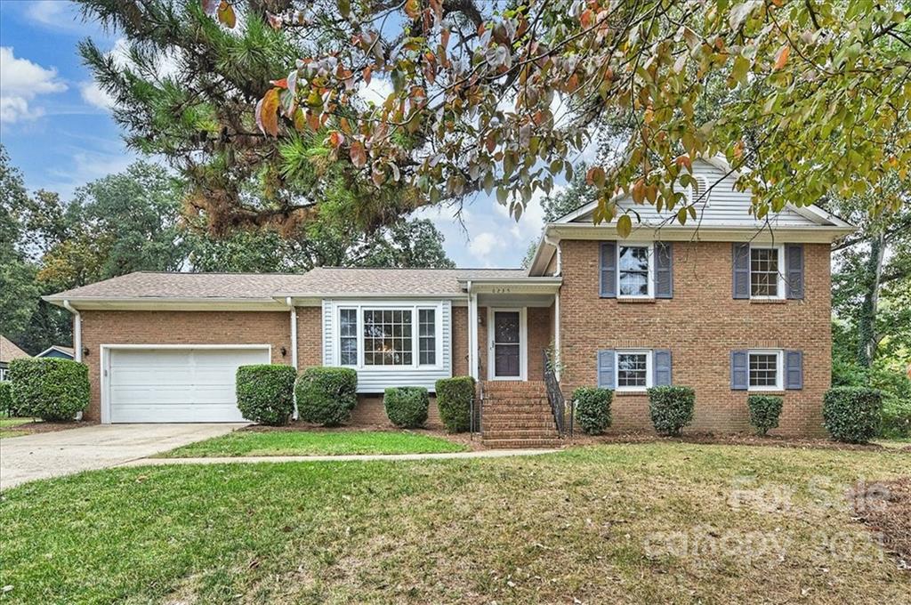 6235 Gothic Court Charlotte NC 28210