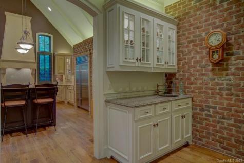 19 Coachman Lane Tryon NC 28782