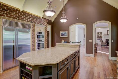 19 Coachman Lane Tryon NC 28782