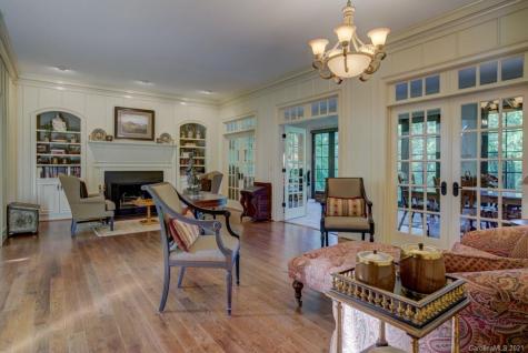 19 Coachman Lane Tryon NC 28782