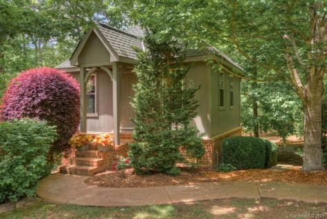 19 Coachman Lane Tryon NC 28782