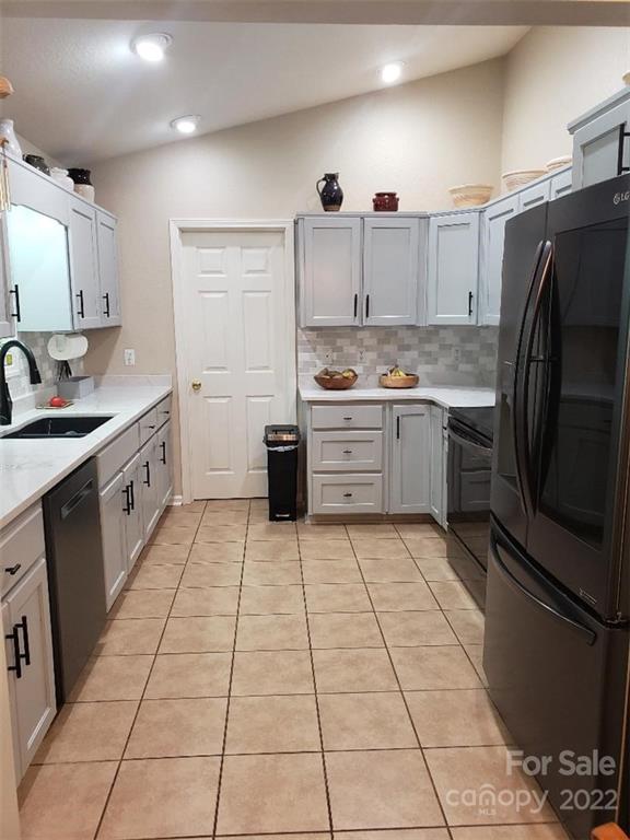 84 Broadview Road Waynesville NC 28786