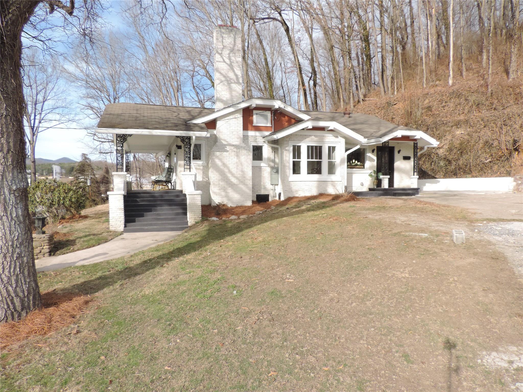 143 Old Pisgah Drive Canton NC 28716