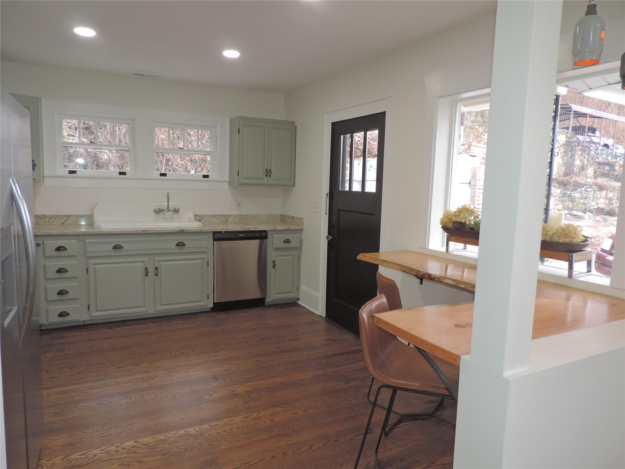 143 Old Pisgah Drive Canton NC 28716