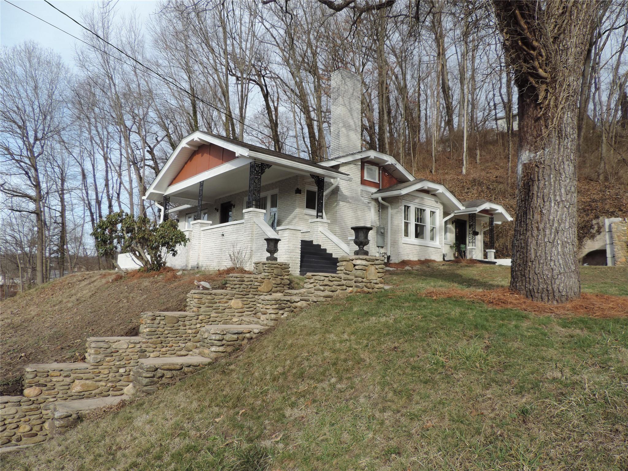 143 Old Pisgah Drive Canton NC 28716