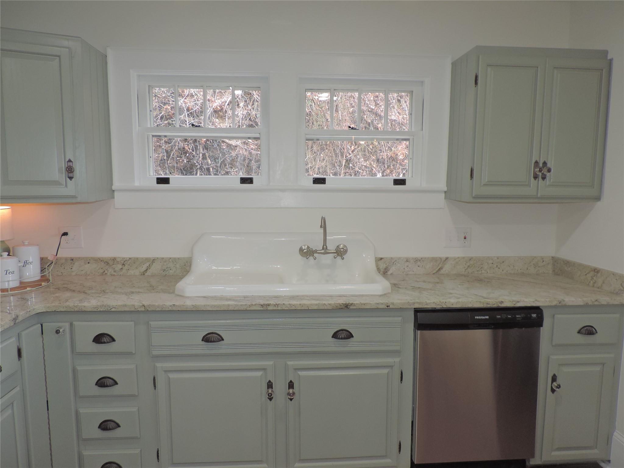 143 Old Pisgah Drive Canton NC 28716