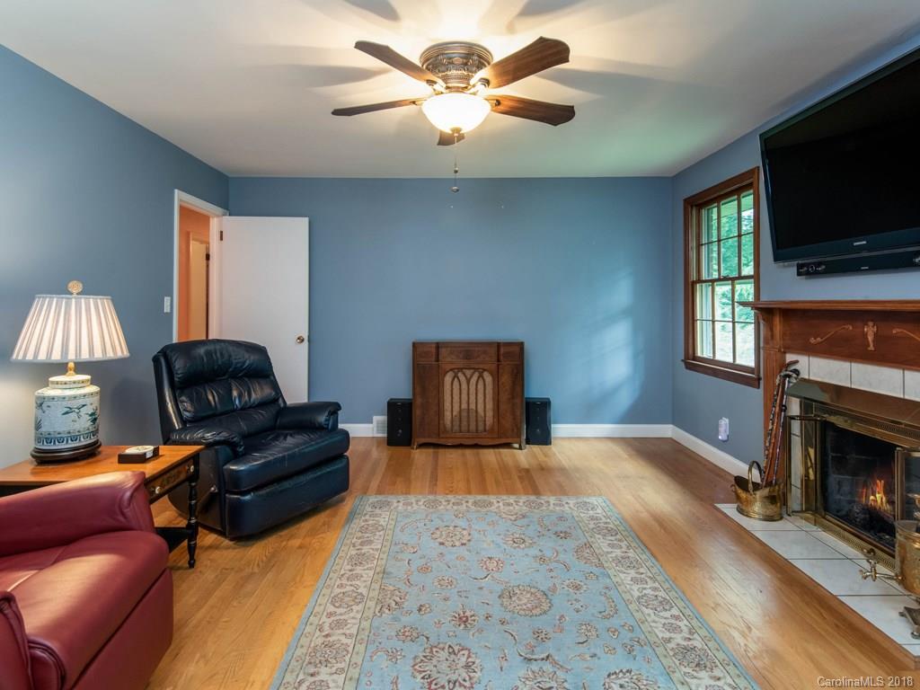 34 Pheasant Drive Asheville NC 28803
