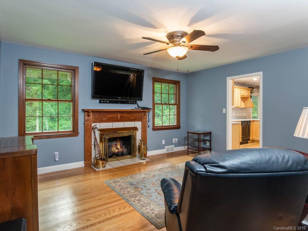 34 Pheasant Drive Asheville NC 28803