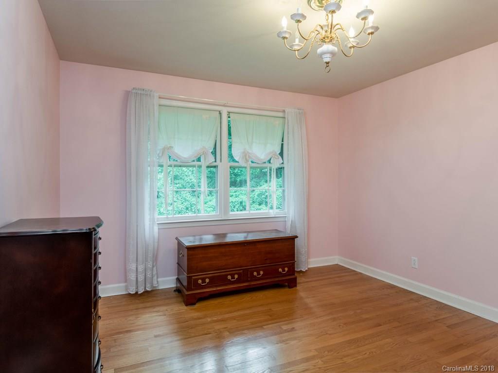 34 Pheasant Drive Asheville NC 28803