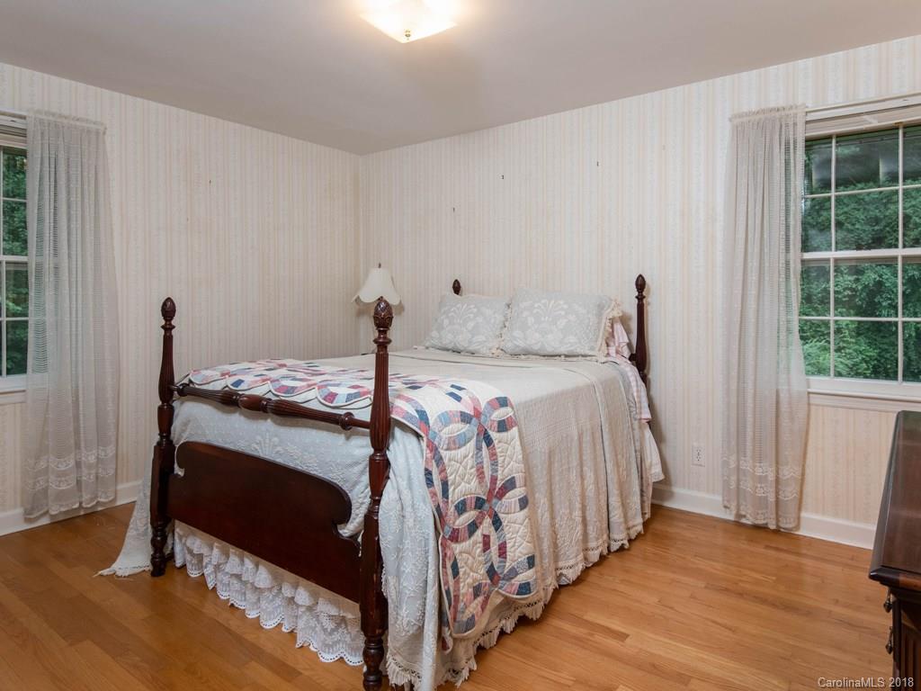 34 Pheasant Drive Asheville NC 28803