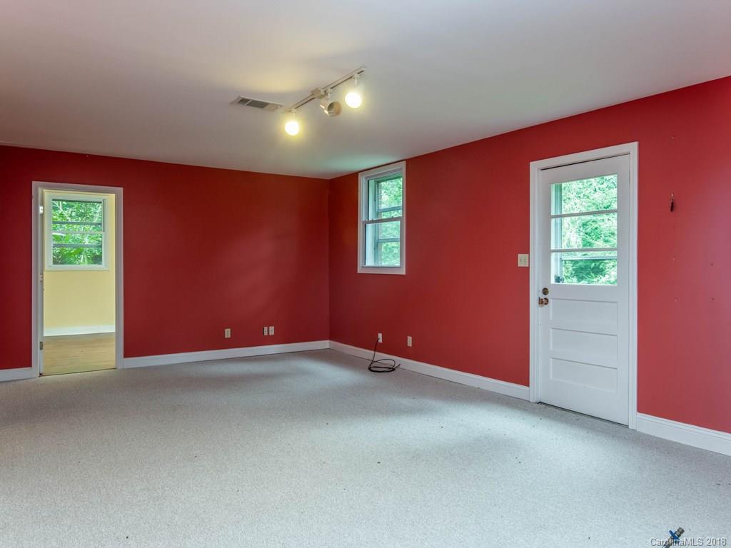 34 Pheasant Drive Asheville NC 28803