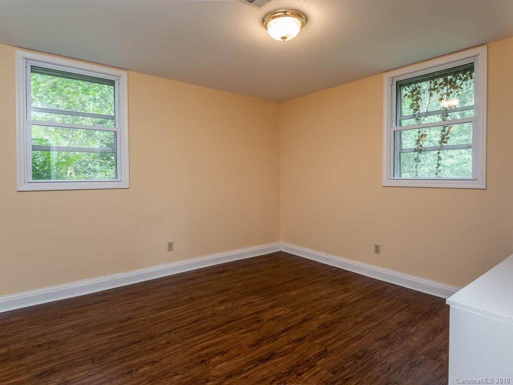 34 Pheasant Drive Asheville NC 28803