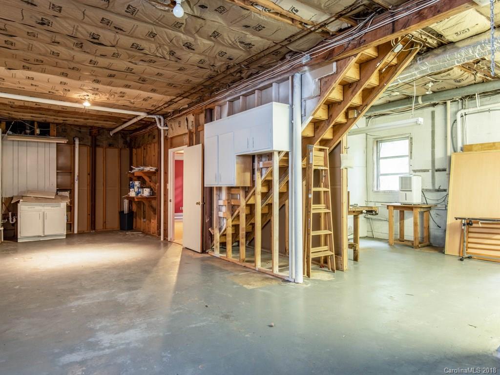 34 Pheasant Drive Asheville NC 28803