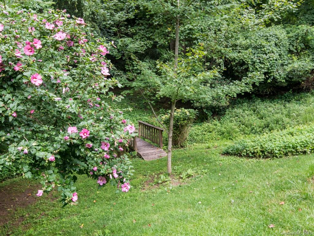34 Pheasant Drive Asheville NC 28803