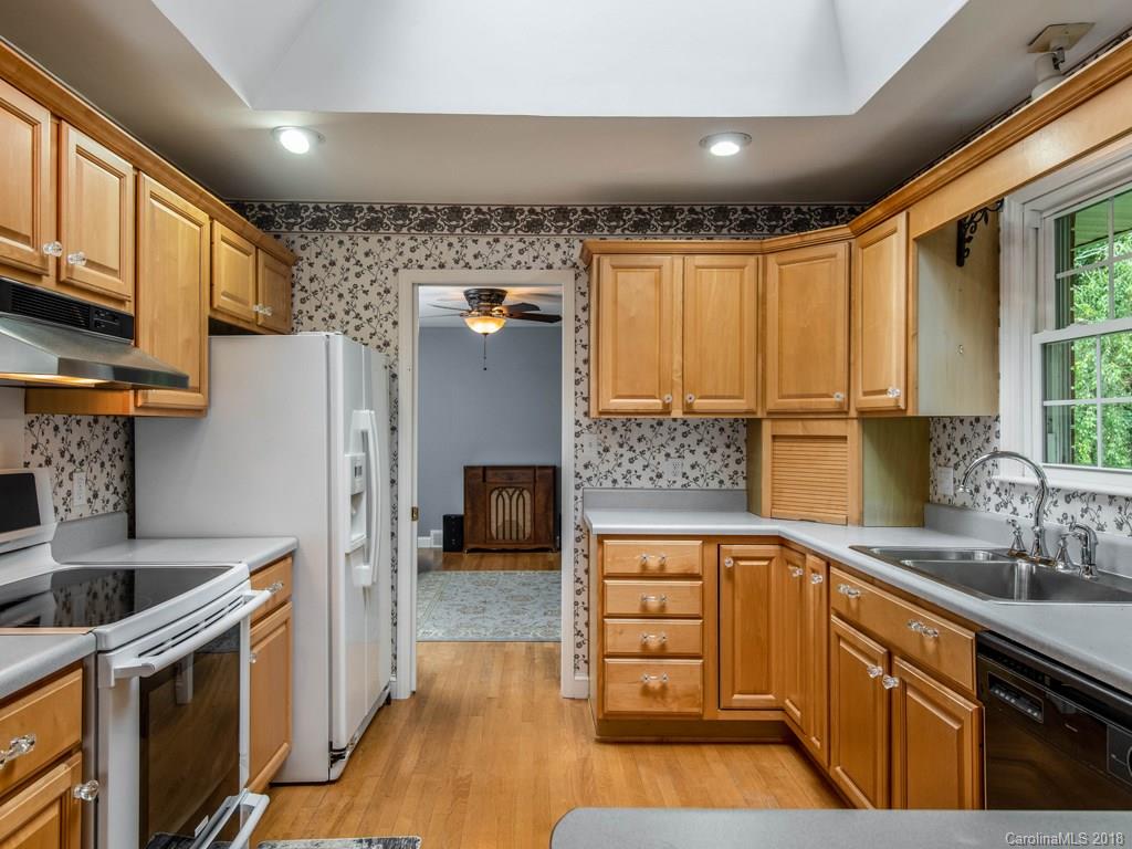 34 Pheasant Drive Asheville NC 28803