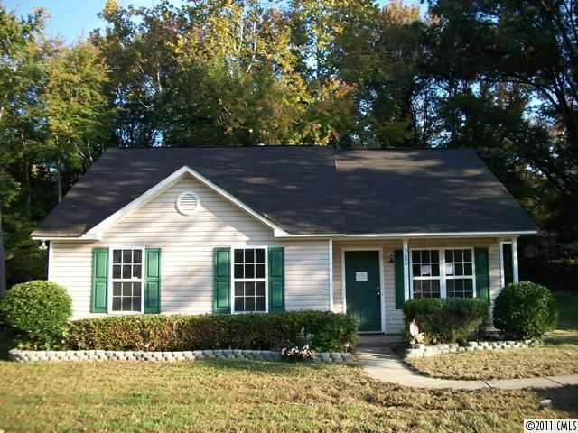 5200 Milhaven Lane Charlotte NC 28269