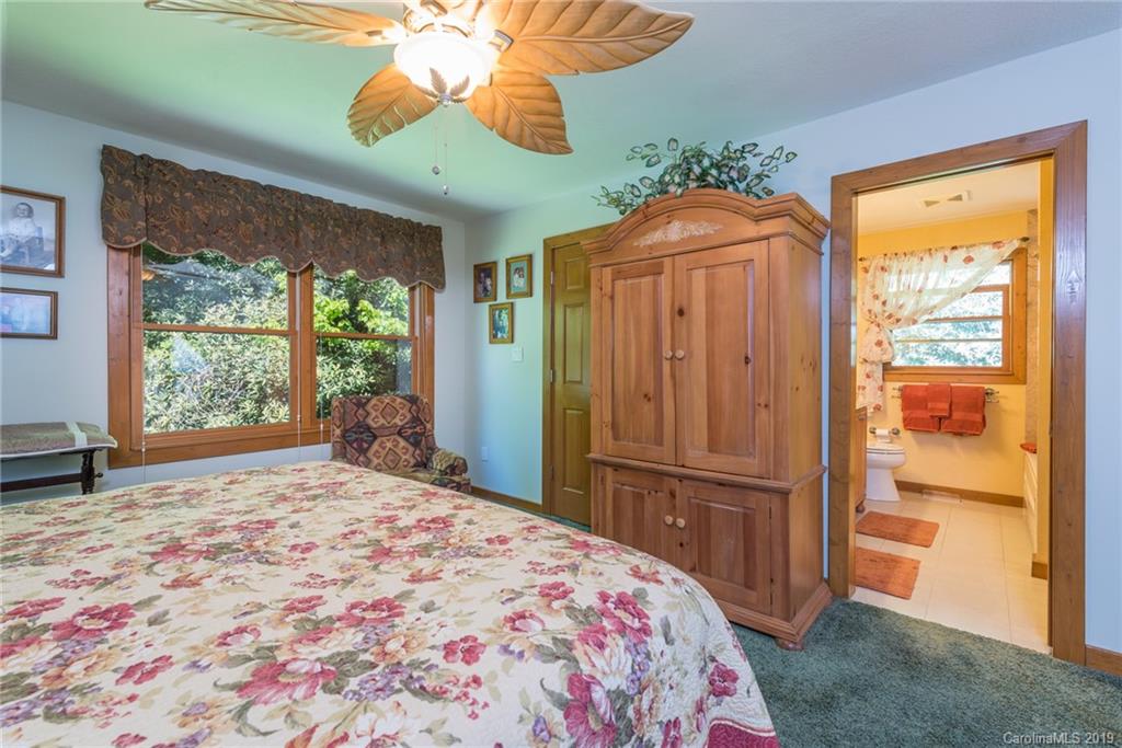 1427 Gateway Parkway Old Fort NC 28762