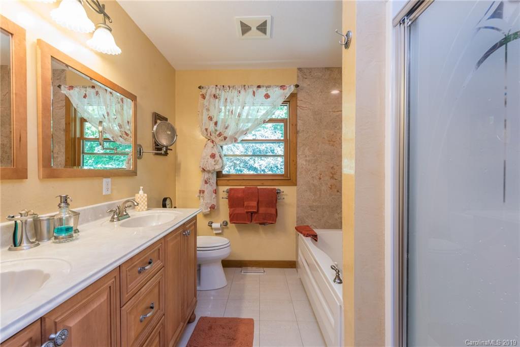1427 Gateway Parkway Old Fort NC 28762