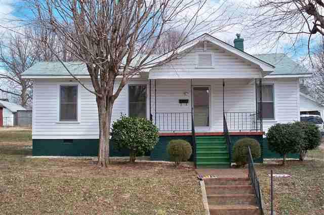 515 N Caldwell Avenue Newton NC 28658
